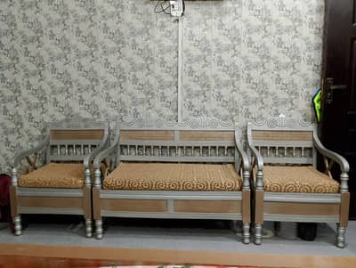 sofa set 10/10 condition contact 03244750528