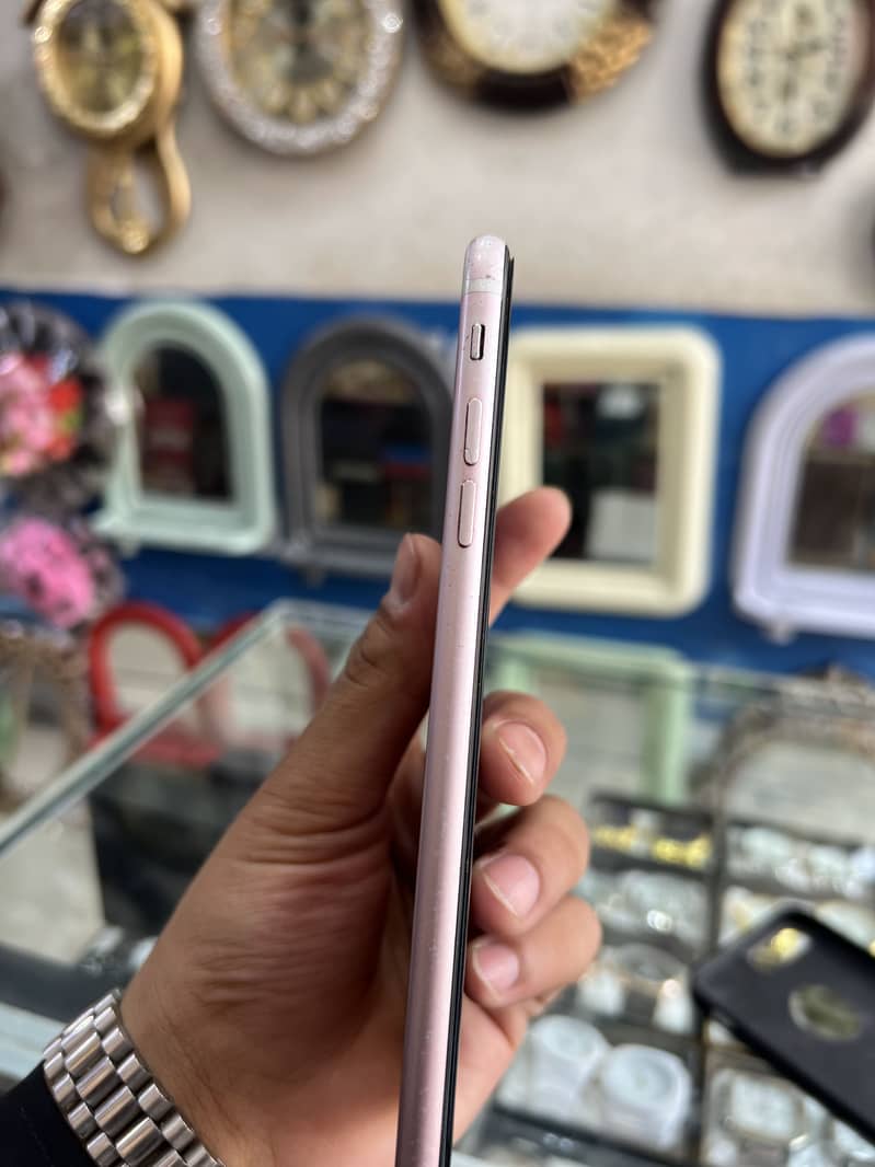 iPhone 7 Plus 4