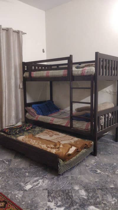Bunk Bed Triplet