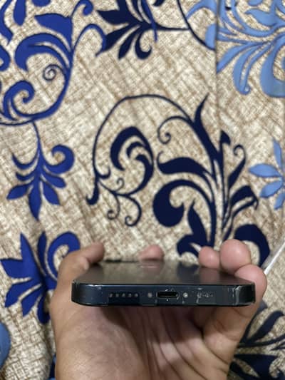 I phone 12 64 Gb battery health 87 factory unlock