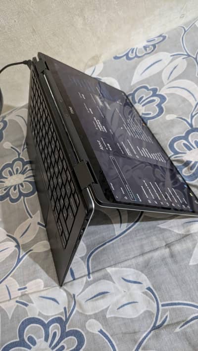 Dell XPS i7 7th generation      0306-77-74-992