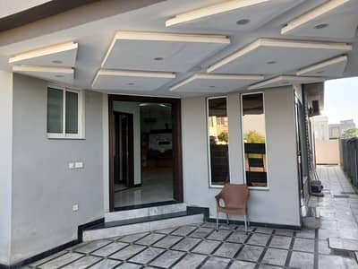 Brand New 7 Marla house 5 bedroom for rent phase 8 no gas umar block bahria town