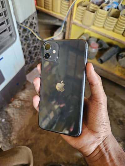 I phone 11          WhatsApp    03431222330