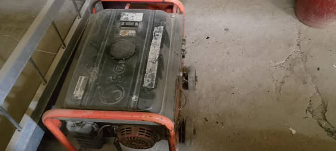 Generator for sale.  Rs . 25000,  0300-3272869