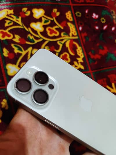 Apple iPhone 15 Pro Max
