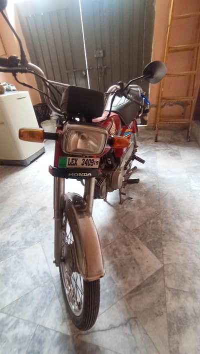 Honda CD 70 Lahore number good condition