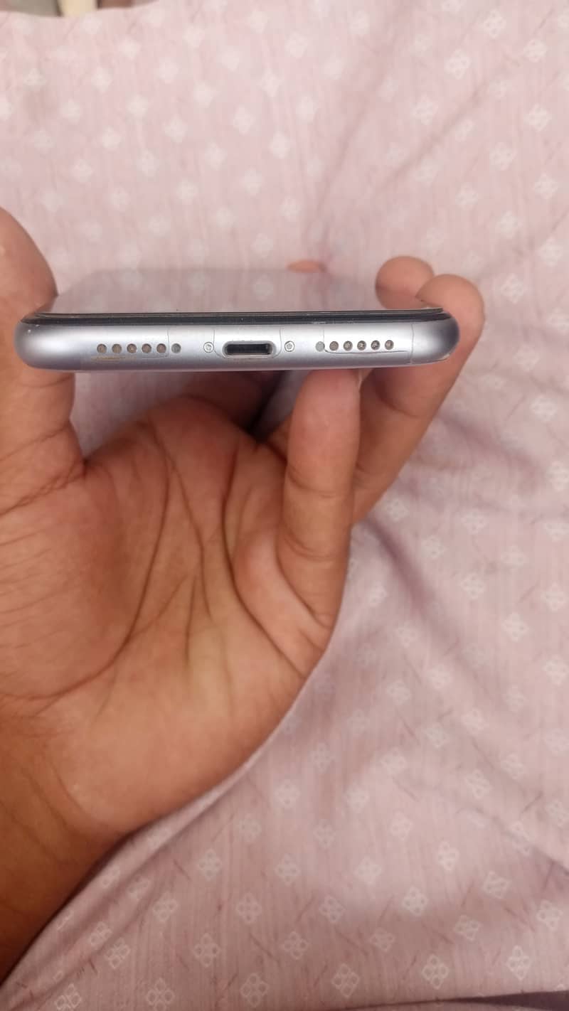 Apple iPhone 11 1
