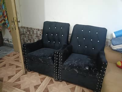 ​Premium Stylish Black Sofa Set – Excellent Condition