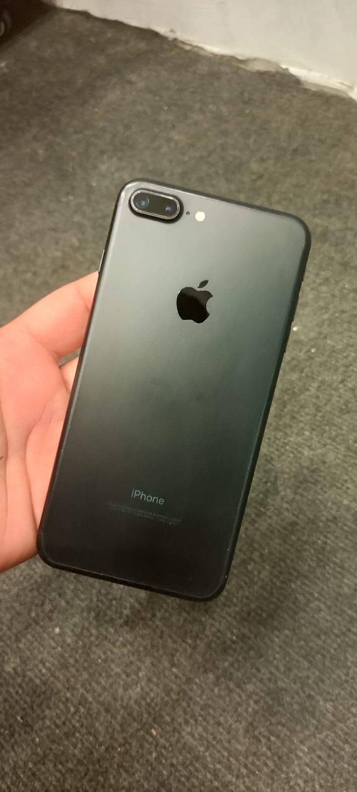 Apple iPhone 7 Plus 0