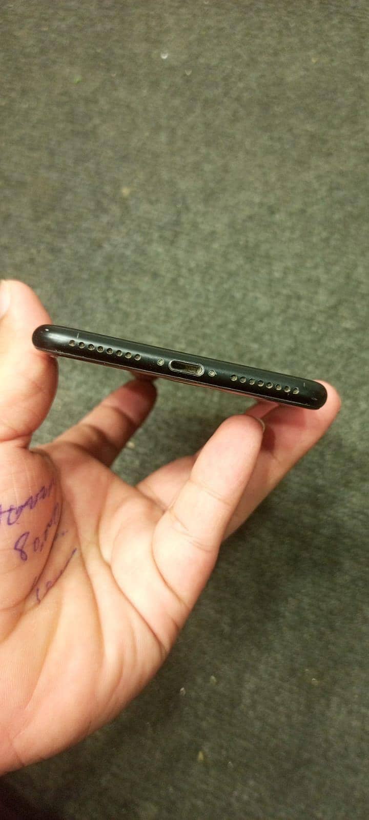 Apple iPhone 7 Plus 2