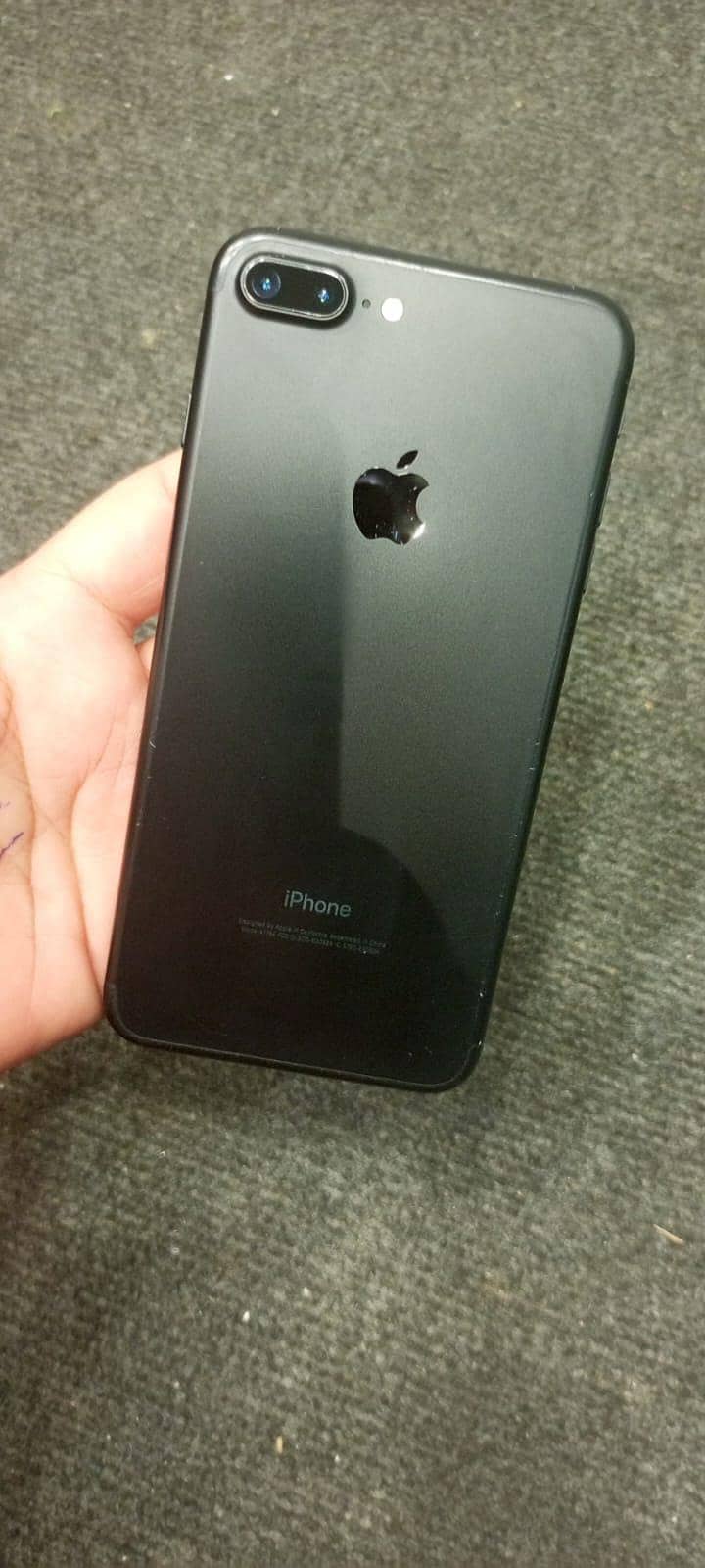 Apple iPhone 7 Plus 3