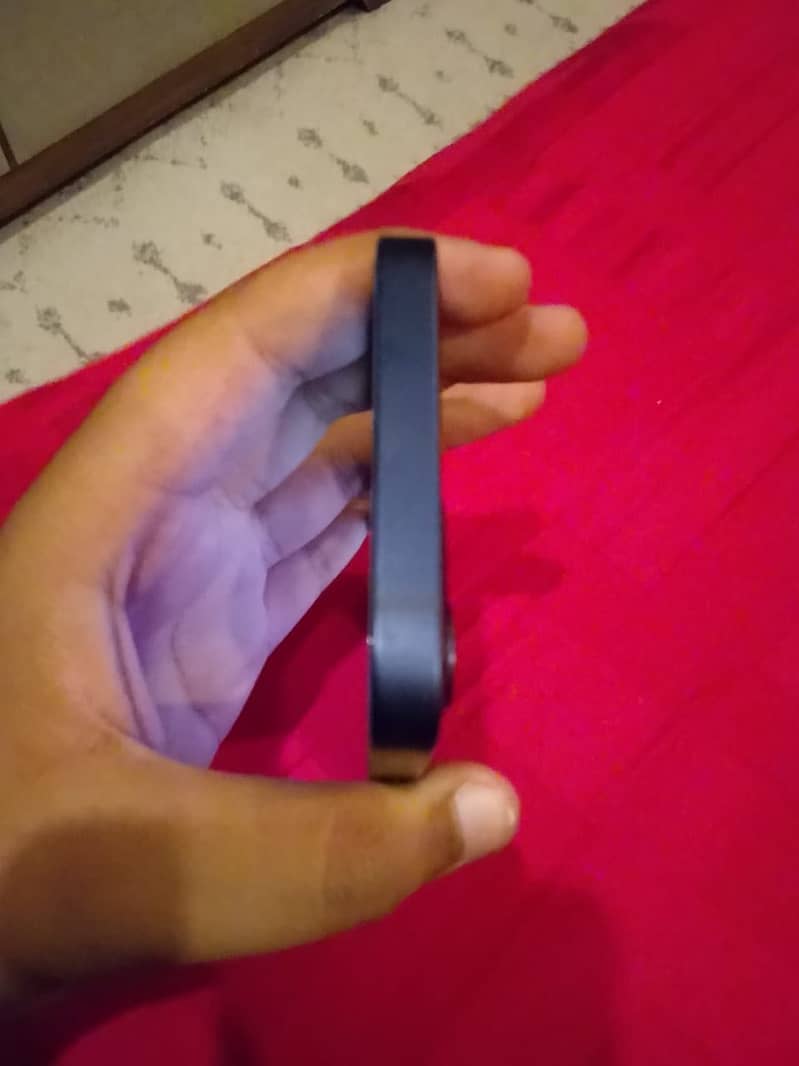 Apple iPhone 12 mini 5