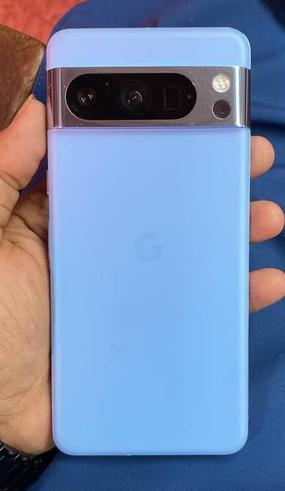 Google Pixel 8 Pro