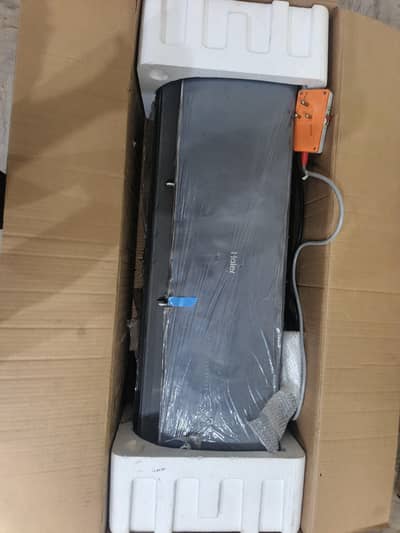 new condition AC for sale. . . se 3 month