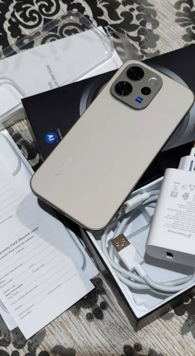 Vivo V70 12/256 PTA Approved WhatsApp number O32O 12O 9677