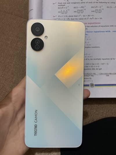 Tecno Camon 19