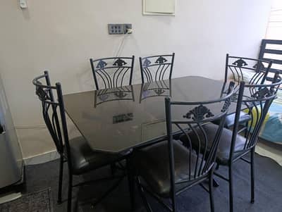 Need to sale my dinning table ASAP