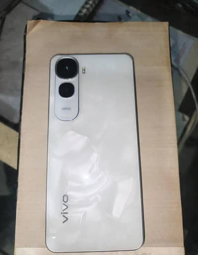 Vivo Y400