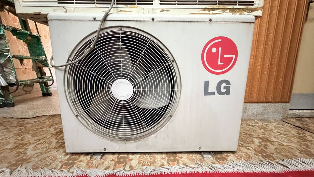 Split AC 1