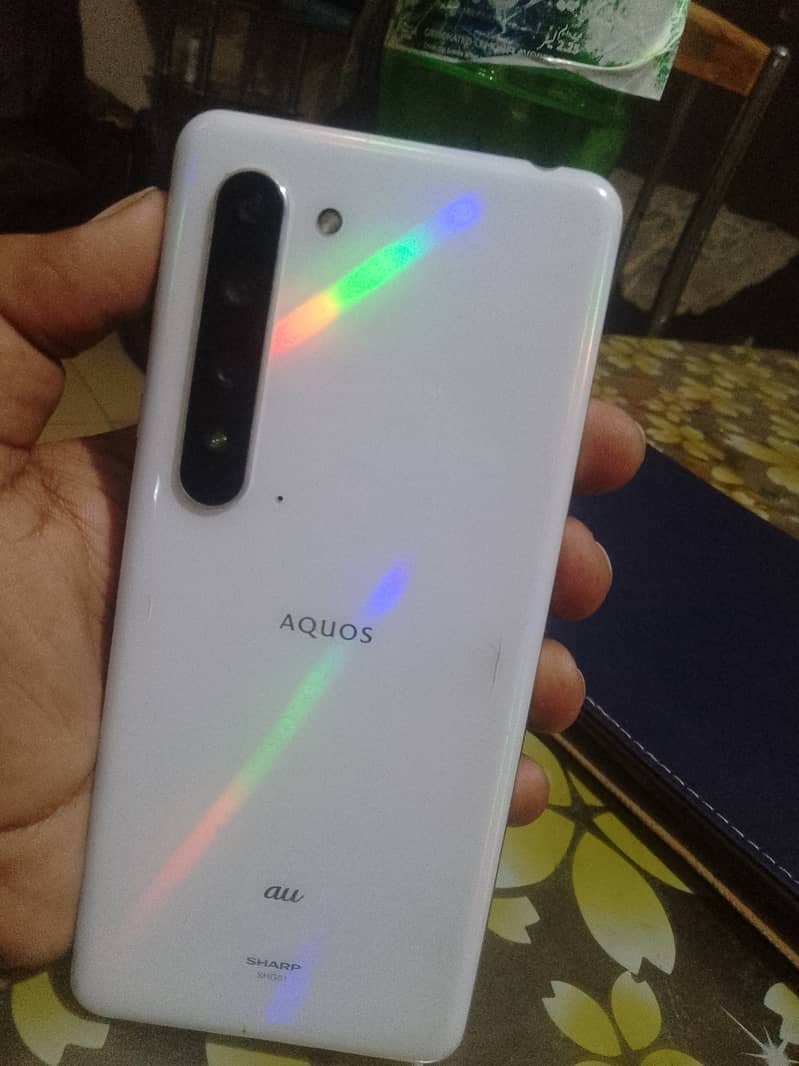 Sharp Aquos R5G 2