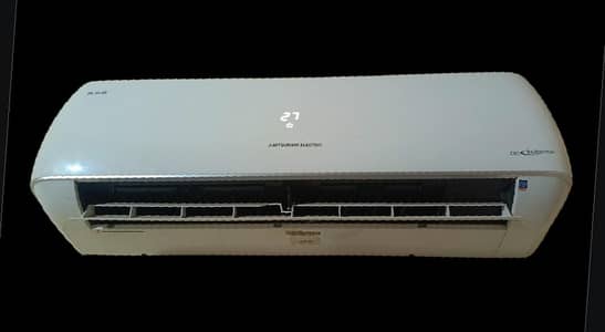 1.5 ton Mitsubishi inverter mr. slim ac One season used