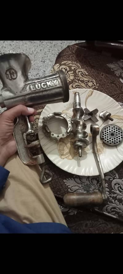 Qeema Machine 10 No.