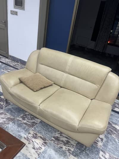 sofa set (3 piece) condition 6/10
