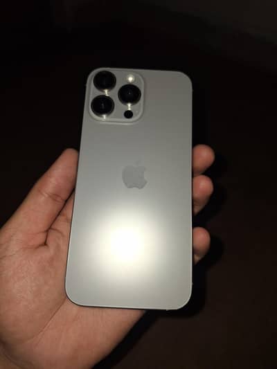 Apple iPhone 16 Pro Max