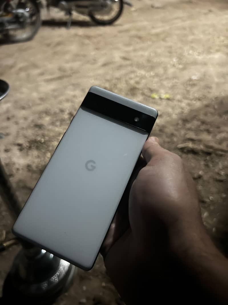 Google Pixel 6a 1