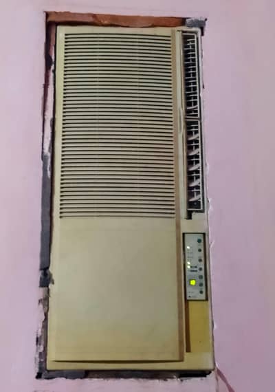 110 window AC 10/10 on condition with heavy duty converter