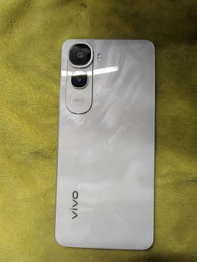 Vivo Y400