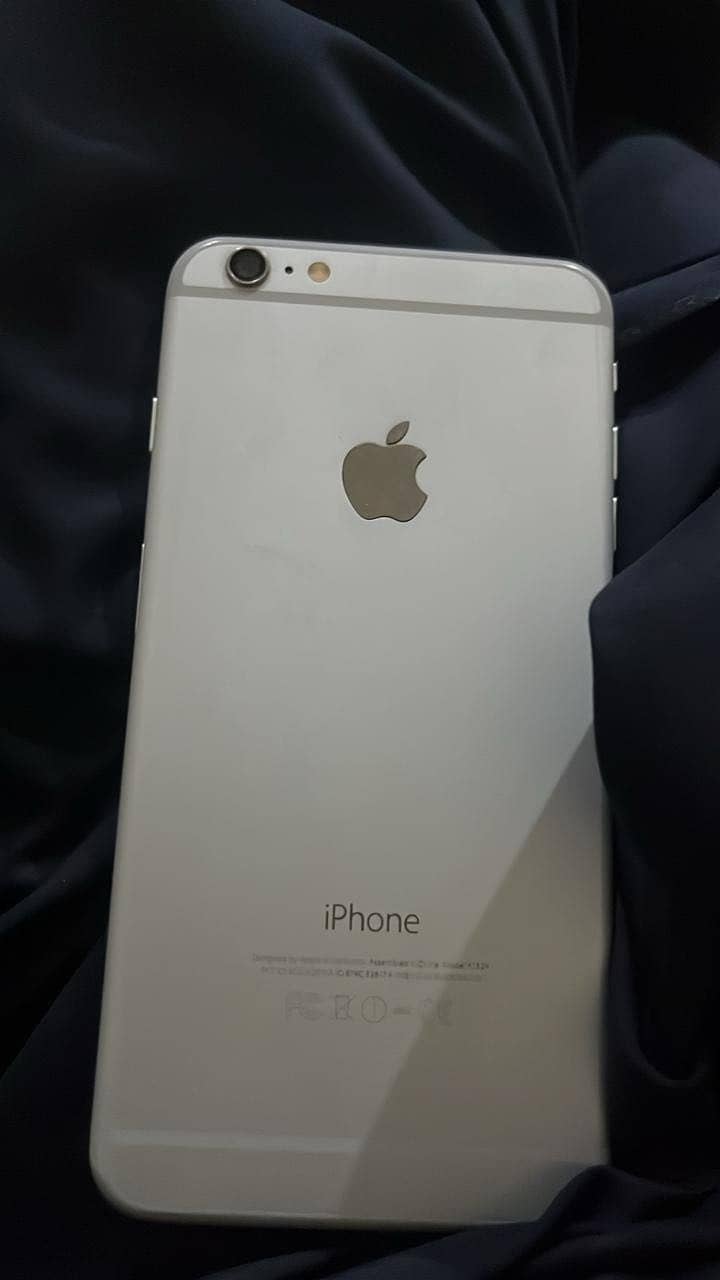 Apple iPhone 6 Plus 0