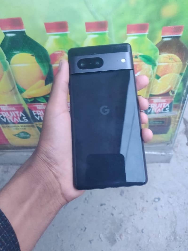 Google Pixel 7 4