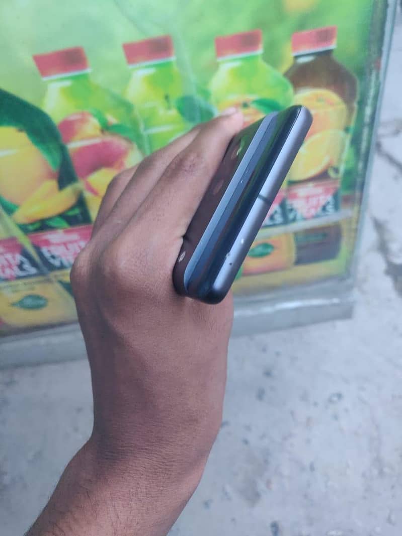Google Pixel 7 5