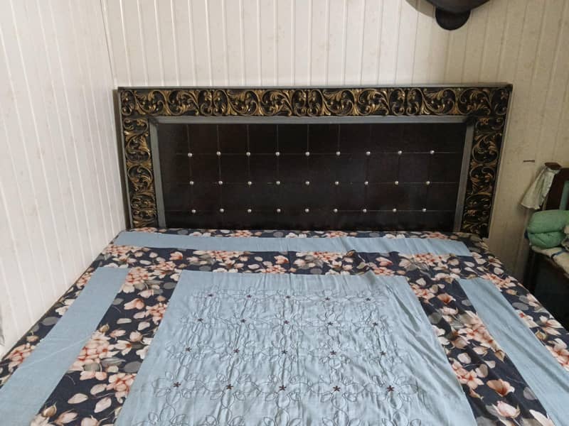 Double Size Bed 1
