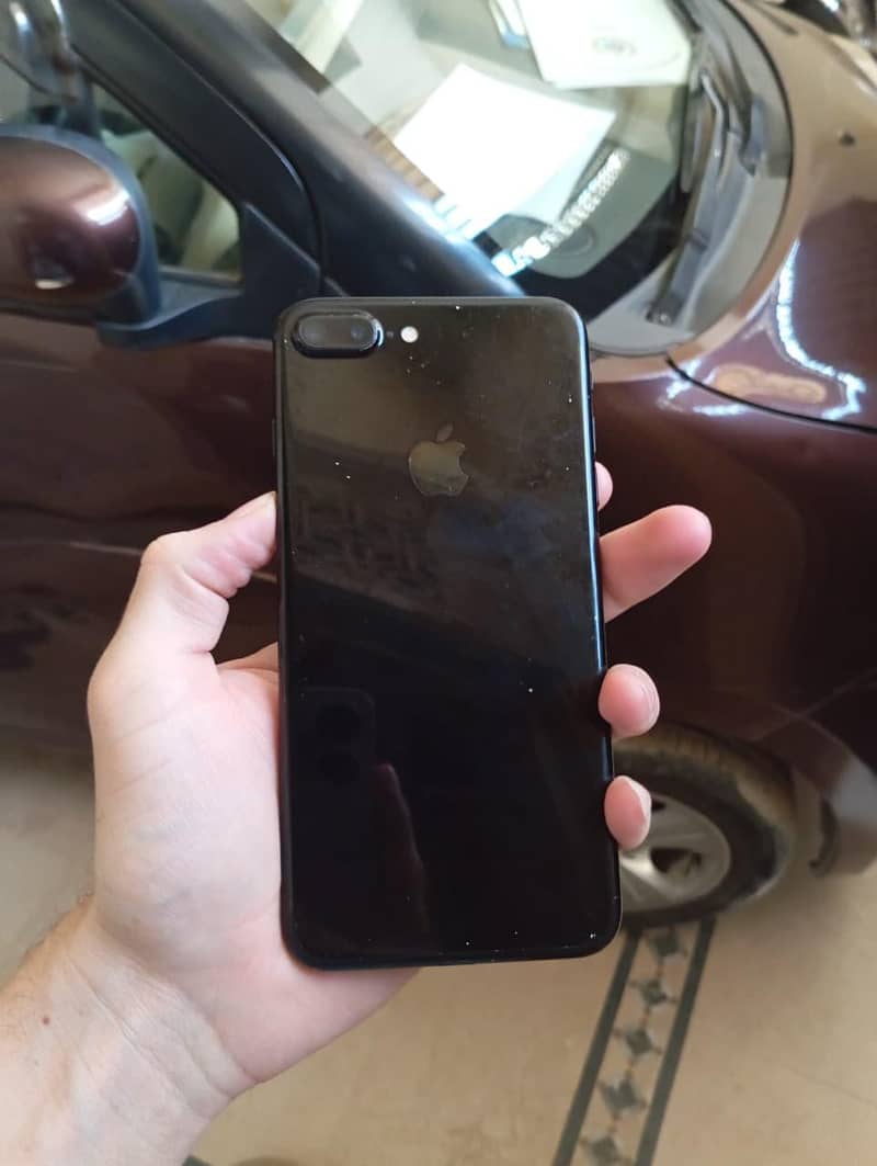 Apple iPhone 7 Plus 3