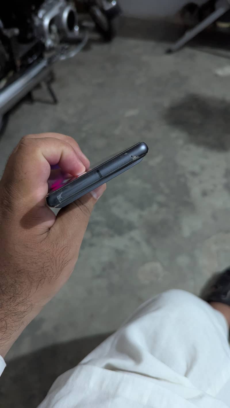 Google Pixel 7 4
