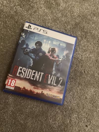 Resedent evils 2 or 4 avlb