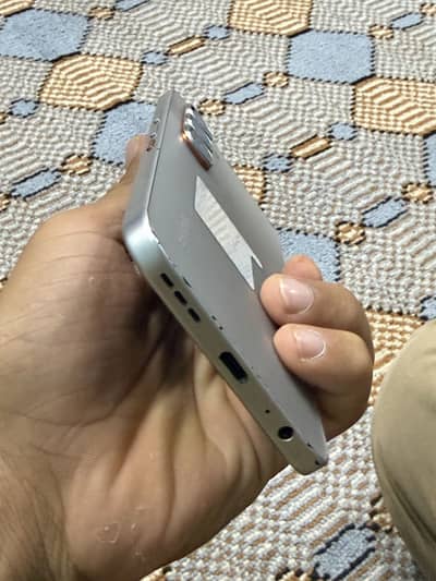Infinix Hot 60 pro (8/128)
