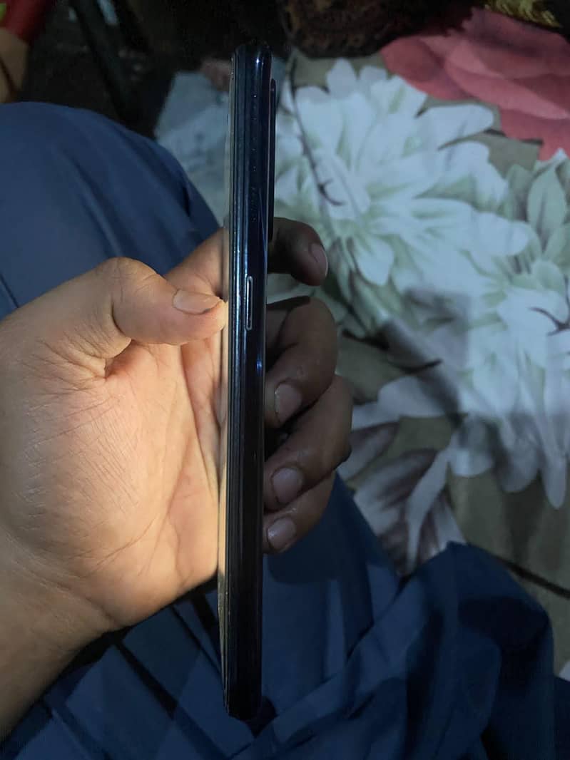 OPPO F15 3