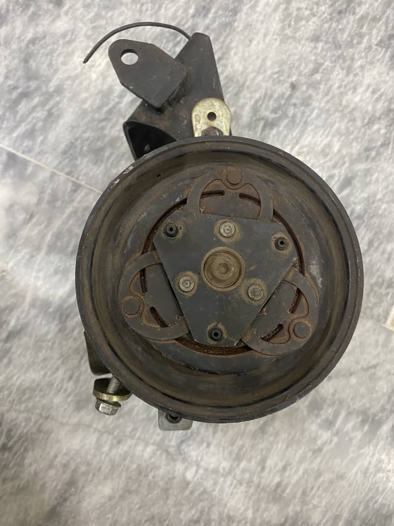 Ac compressor and pipe 3