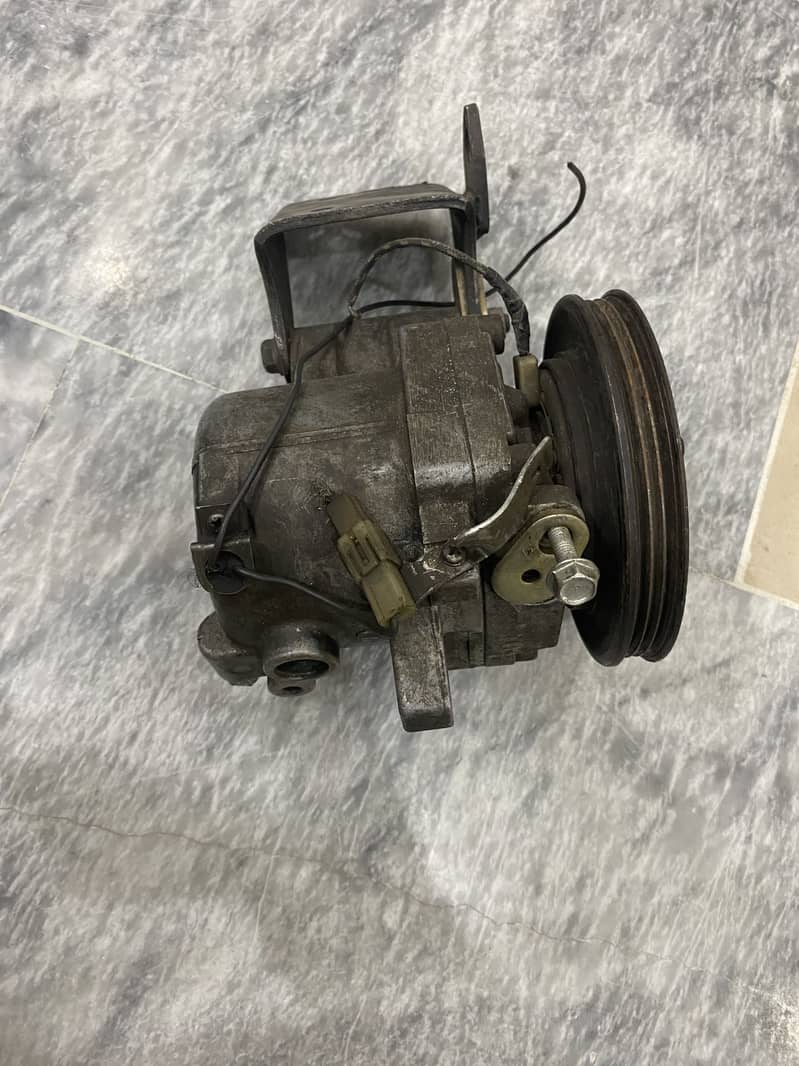 Ac compressor and pipe 5