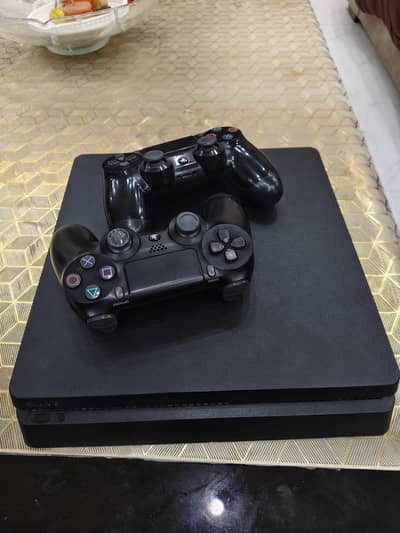 ps4 slim 1 tb jail break with 2 original controlers