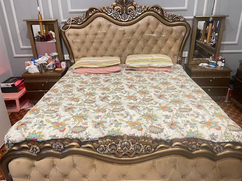 King Size Bed 0