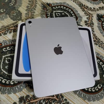 Apple IPAD A16 11th Generation 128 GB 10/10 Condition