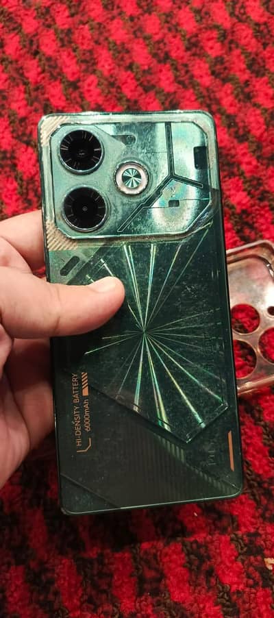 Tecno Pova 6