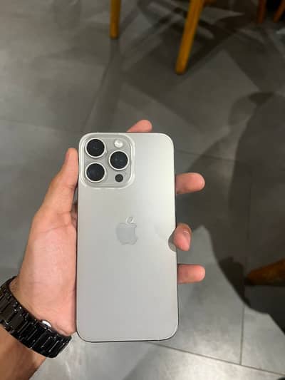 Apple iPhone 15 Pro Max