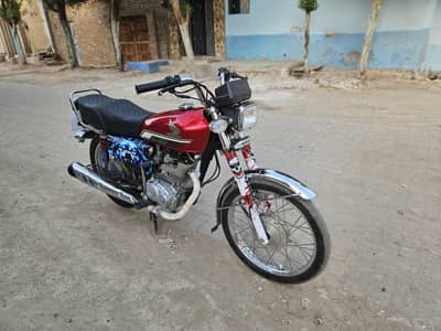 Honda 125 2023 model self strat