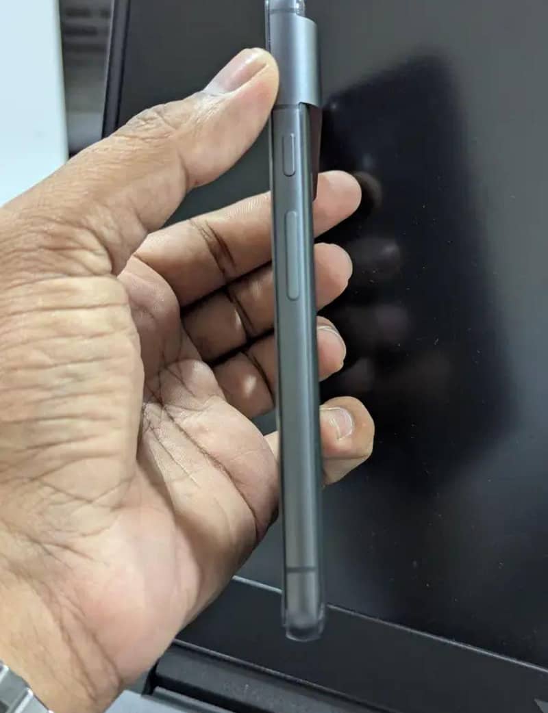 Google Pixel 8 2