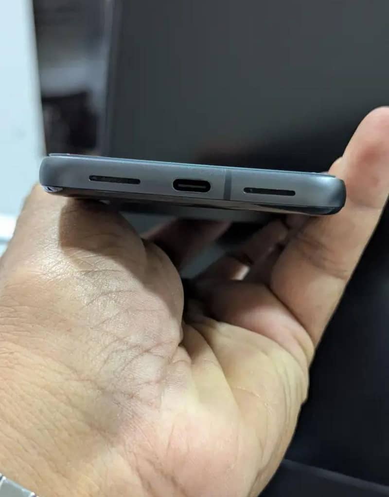 Google Pixel 8 3